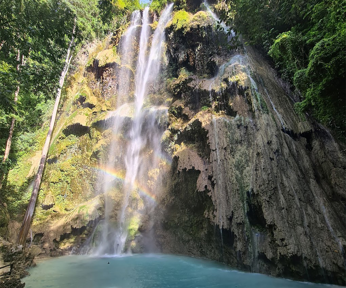 Tumalog Falls in Cebu 01